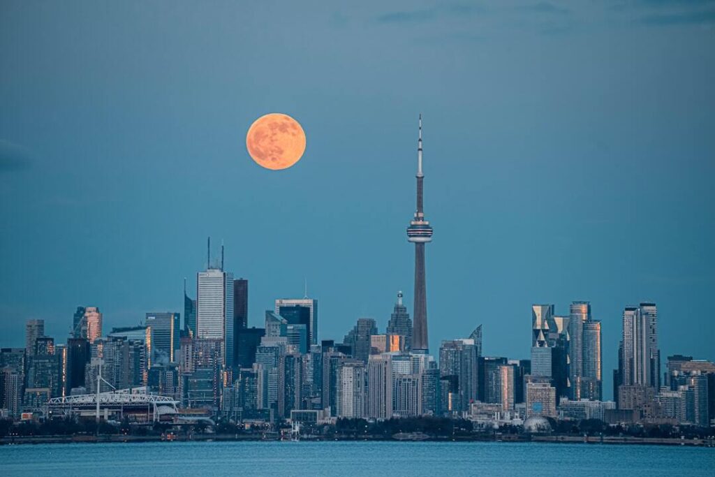 Thriving Toronto Real Estate Market: Interest Rate Cuts Spark Surge in Home Sales