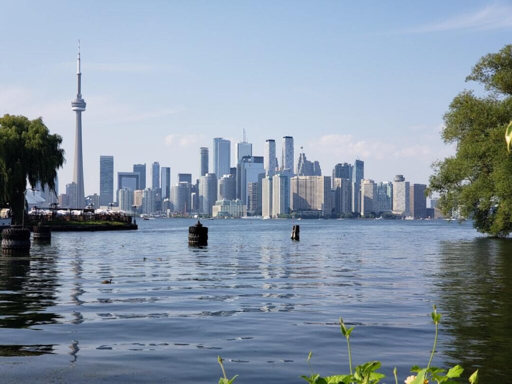 Toronto Real Estate Market Takes a September Slump Due to Soaring Prices